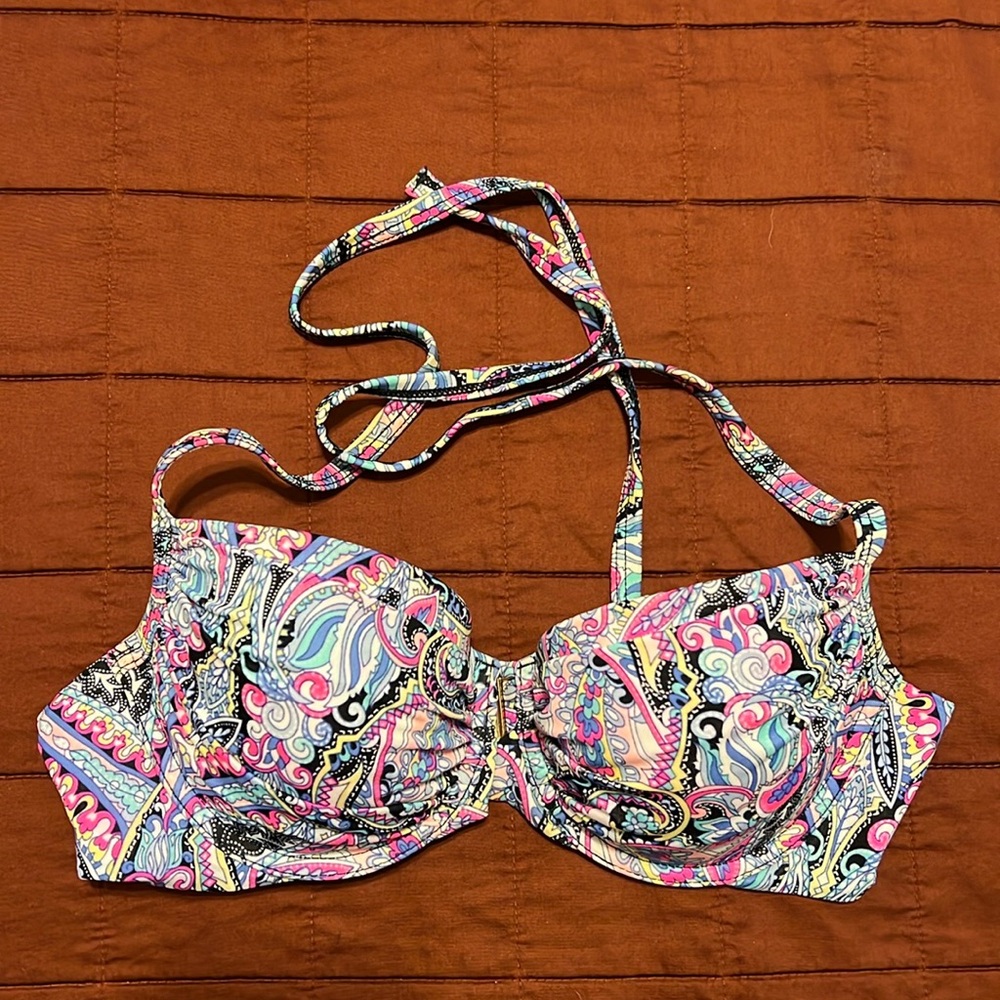 Victorias Secret bikini top. 32C